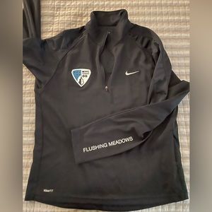 Worn once size:M black nylon stretch logo: nyc tennis 09-Nike